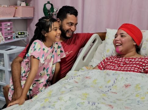 cantora-gospel-em-coma:-entenda-disputa-judicial-entre-a-familia