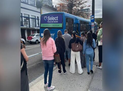 mulher-de-83-anos-morre-ao-se-desequilibrar-e-ser-atingida-por-onibus
