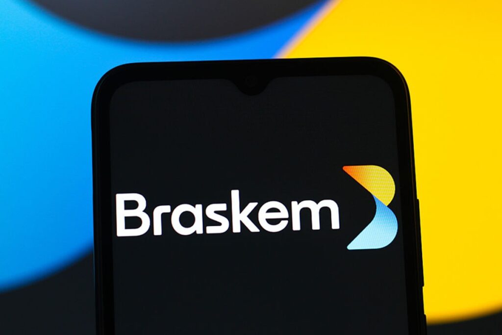 braskem:-acoes-afundam-na-bolsa-com-problemas-em-estrutura-de-capital