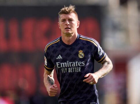 ex-flamengo-sobre-toni-kroos:-“aprendeu-muito-comigo”