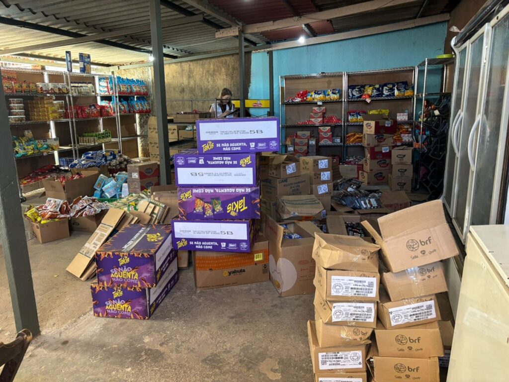 toneladas-de-alimentos-vencidos-sao-apreendidos-no-distrito-federal