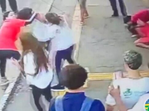 casal-e-preso-apos-invadir-colegio-e-agredir-mae-de-estudante-em-goias