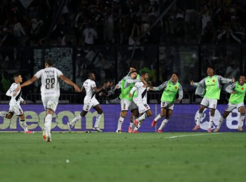 vasco-conquista-primeira-vitoria-da-historia-contra-cassio;-entenda