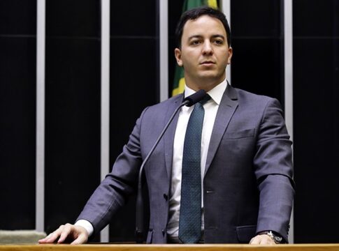 ouca:-deputado-que-pediu-fim-da-vaquejada-recebeu-mensagem-ameacadora
