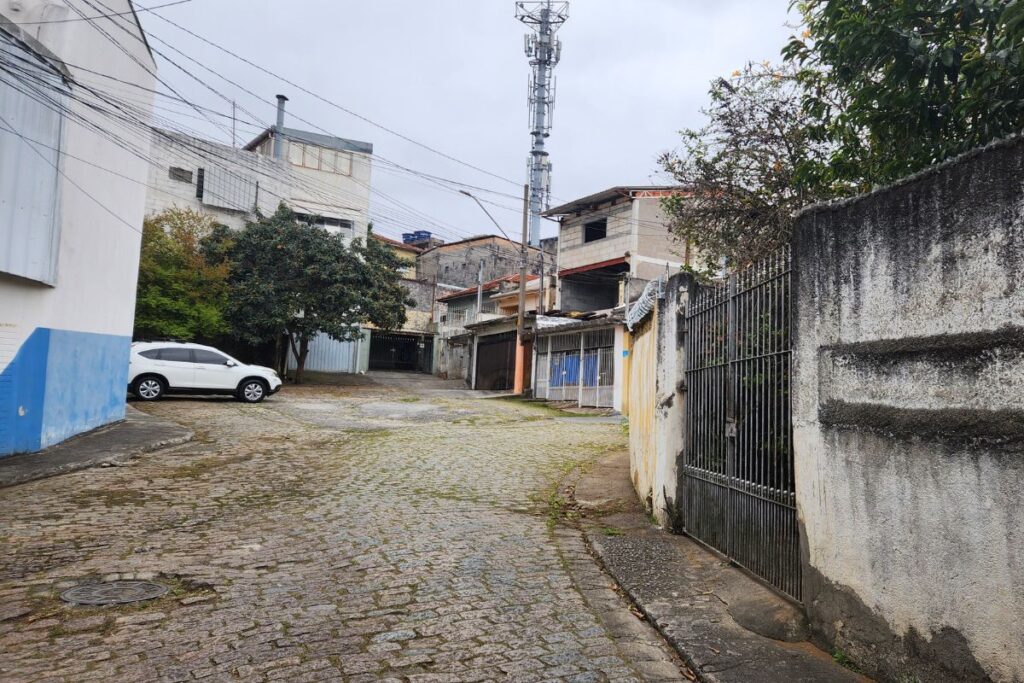 ao-vender-ruas,-sp-esta-abrindo-mao-de-sua-identidade,-diz-arquiteto