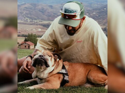 hamilton-anuncia-falecimento-de-roscoe:-“morreu-nos-meus-bracos”