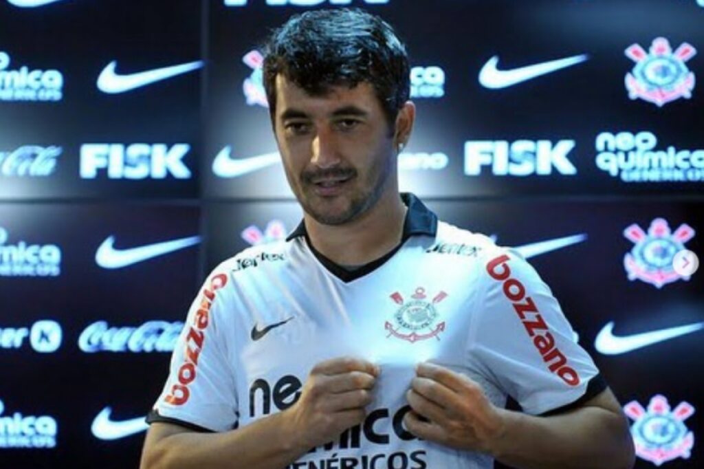 ex-jogador-do-corinthians-tem-prisao-decretada-por-divida-de-pensao