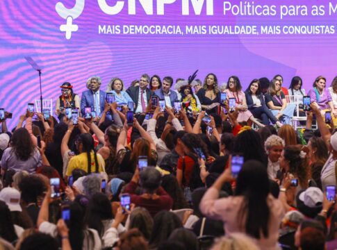 mulheres-cobram-direitos-e-voz-na-5a-conferencia-nacional