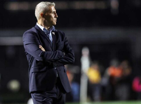 crespo-diz-que-derrota-foi-“totalmente-merecida”-e-avalia-ma-fase