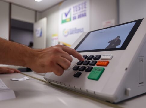 comissao-mista-de-orcamento-aprova-r$-4,9-bilhoes-para-o-fundao