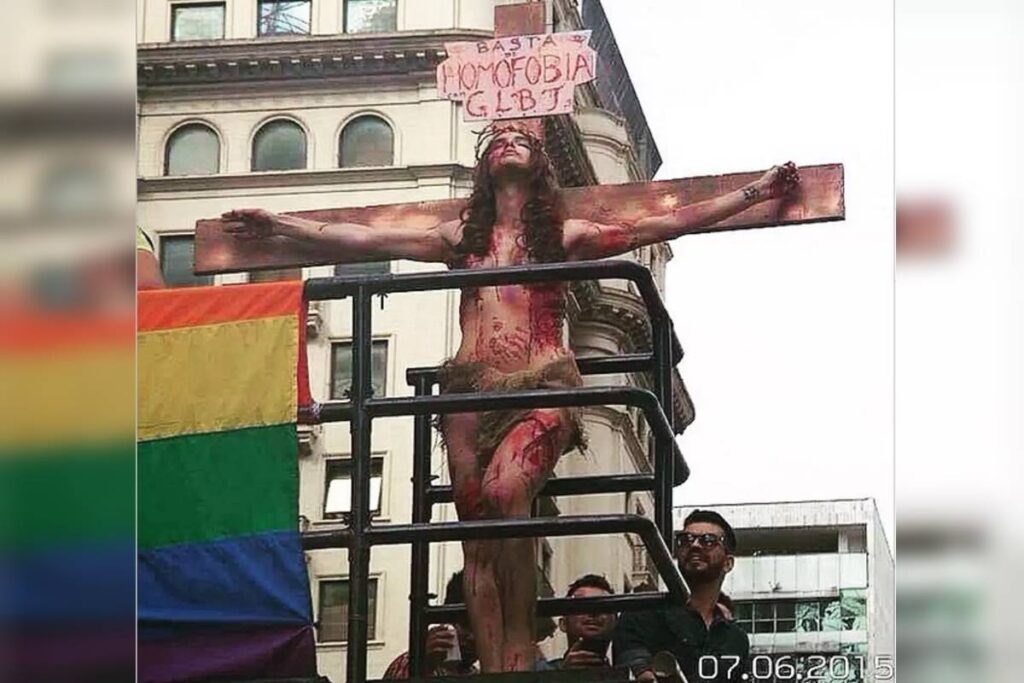 deputado-quer-proibir-fantasia-de-jesus-no-carnaval-e-outros-eventos