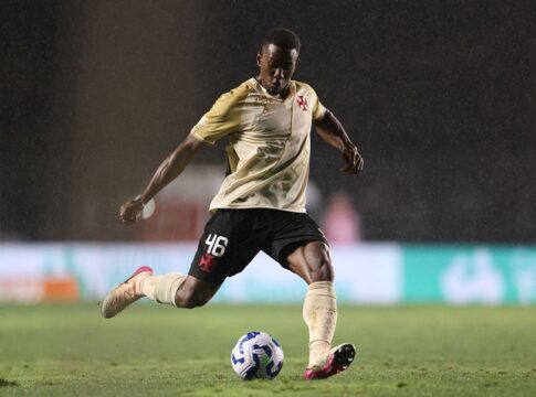 vasco-confirma-desfalques-para-jogo-contra-o-palmeiras;-saiba-quem