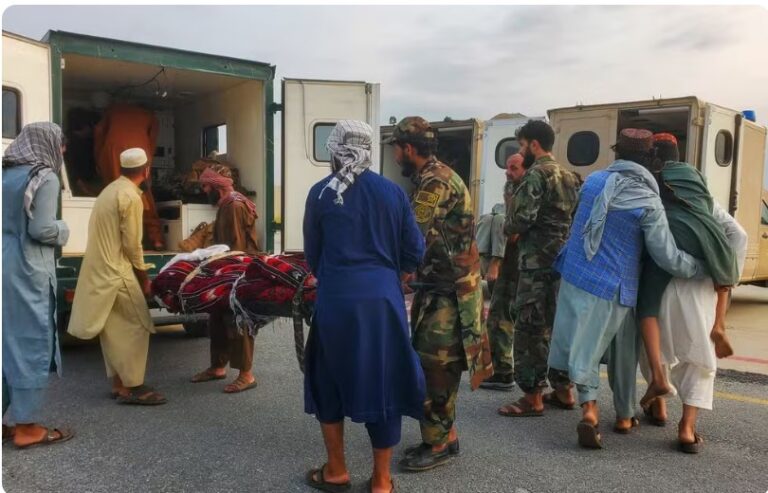 Terremoto no Afeganistão: tremor de magnitude 6,0 deixa mais de 800 mortos