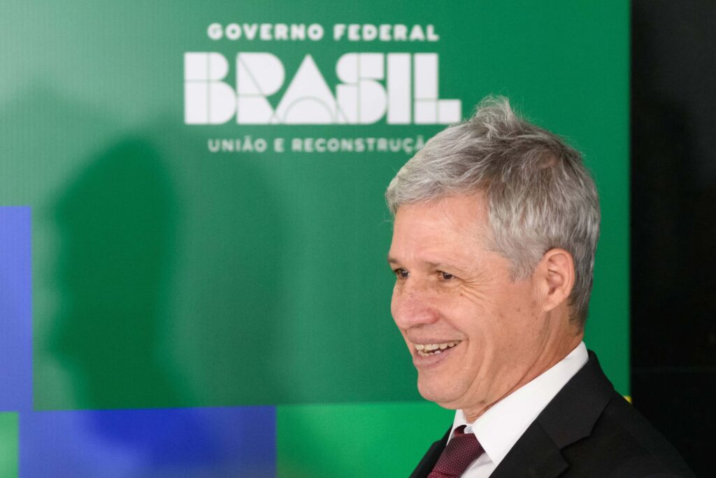 ministro-de-lula-faz-cerco-ao-stf-para-barrar-programa de tarcisio