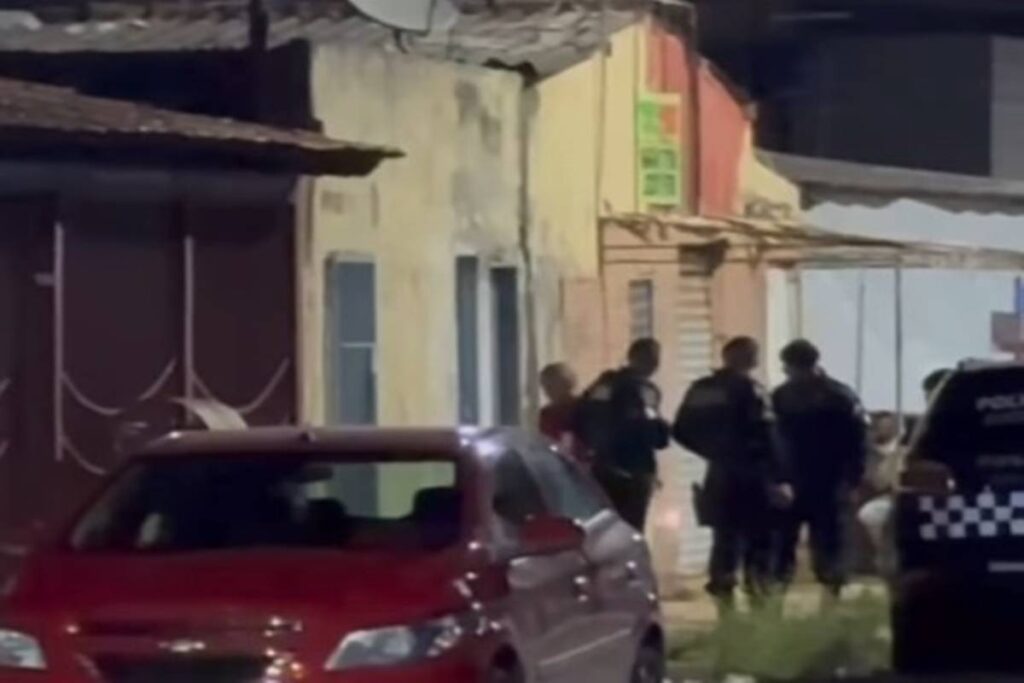 matador-encapuzado-executa-homem-a-tiros-na-porta-de-casa-no-df