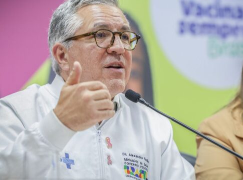 ministro-faz-apelo-por-atualizacao-da-caderneta-vacinal-das-criancas