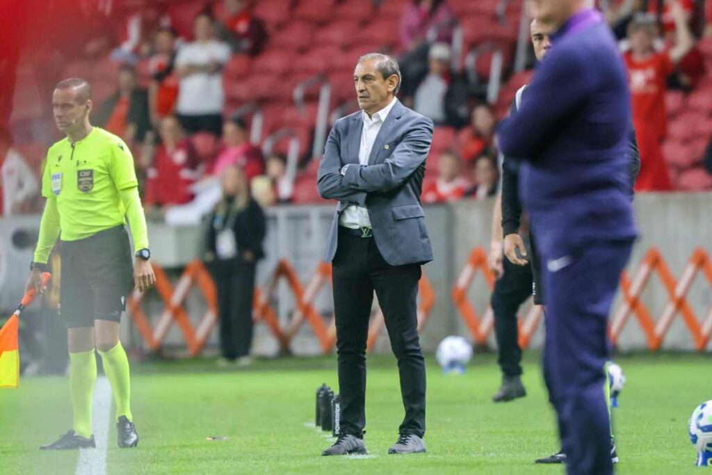 apos-empate,-ramon-aponta-para-falta-de-tranquilidade-do-internacional
