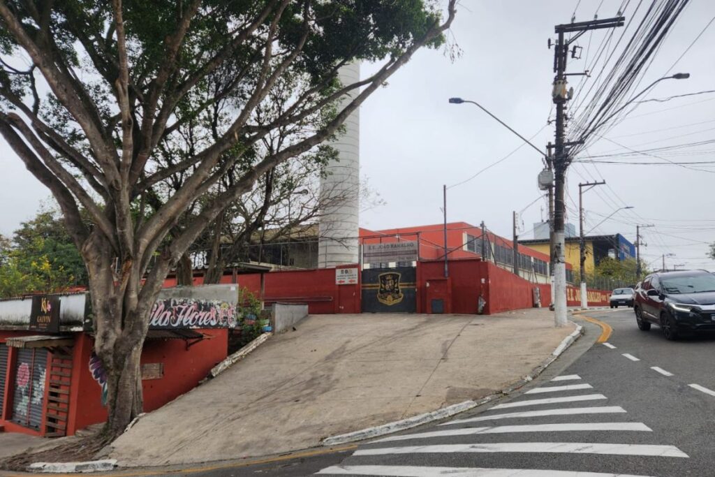 tiro-de-airsoft-e-brigas-expoem-violencia-em-escola-publica-de-diadema