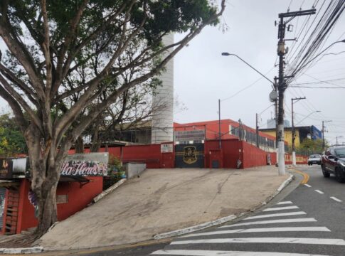 tiro-de-airsoft-e-brigas-expoem-violencia-em-escola-publica-de-diadema