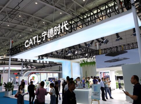 china-lanca-visto-para-atrair-especialistas-estrangeiros-em-tecnologia