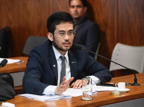 inss:-kim-kataguiri-pede-convocacao-de-sarney-filho-a-cpmi