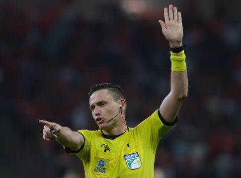 flamengo-faz-post-enigmatico-sobre-arbitragem-e-divide-opinioes-na-web