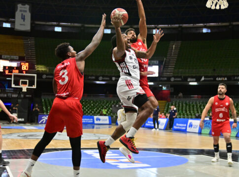 torneio-abertura-nbb:-flamengo-vence-union-santa-fe-e-avanca-a-final