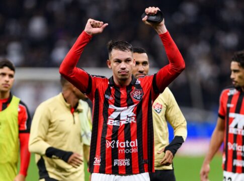 vitoria-derrota-o-ceara-e-acirra-briga-para-escapar-do-rebaixamento