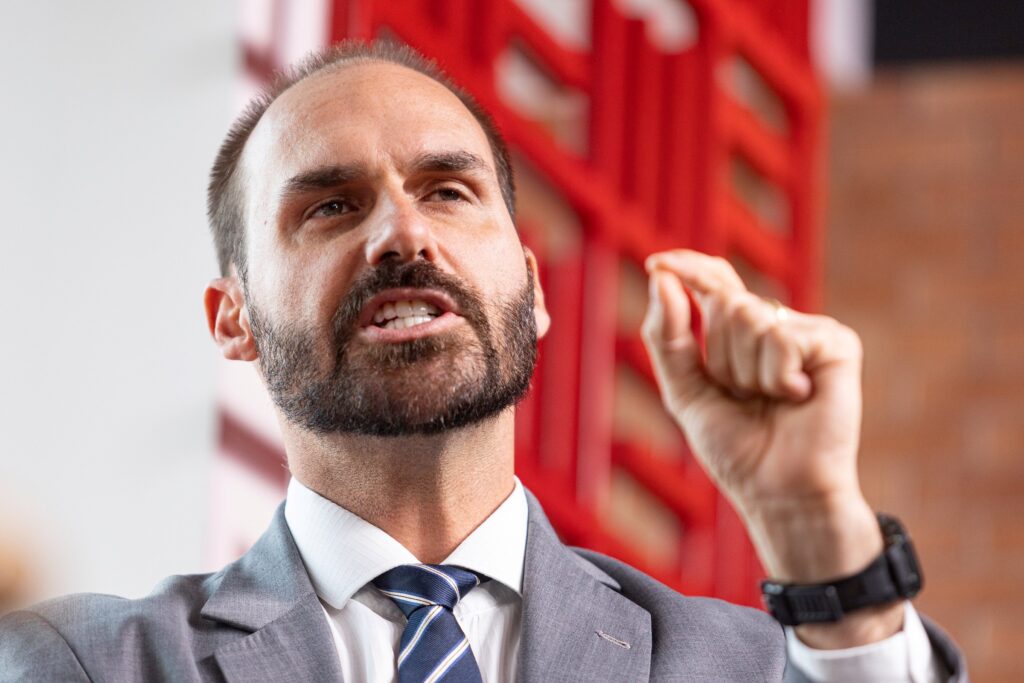 “sem-anistia,-nao-havera-eleicao-em-2026”,-diz-eduardo bolsonaro