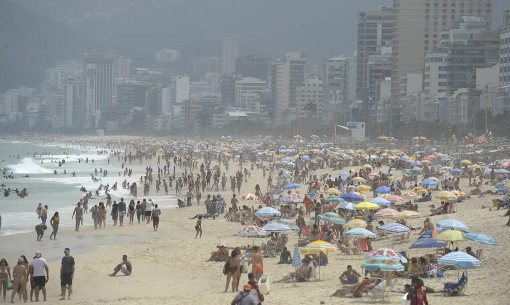 funcionaria-de-hotel-de-luxo-em-copacabana-e-presa-por-furtar-ouro