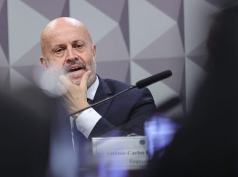 inss:-70%-das-entidades-que-descontaram-de-aposentados-pagaram-operadores da farra