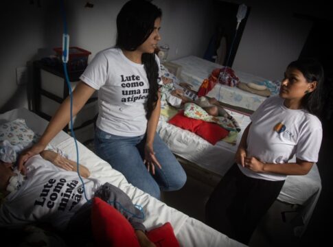 a-luta-da-mae-de-gemeos-com-doenca-terminal:-“sem-amor,-nao-se-vive”