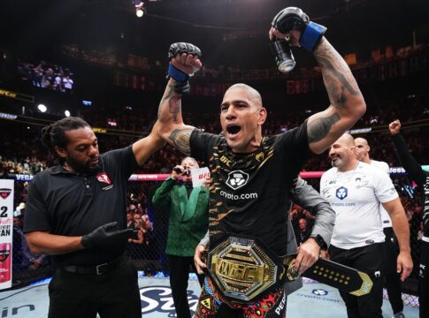 poatan-brilha,-derrota-ankalaev-e-recupera-cinturao-no-ufc-320