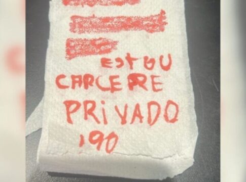 mulher-finge-que-vai-comprar-cigarro-e-pede-socorro-em-bilhete