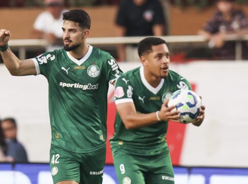 palmeiras-vira-contra-o-sao-paulo-e-assume-a-lideranca-do-brasileirao