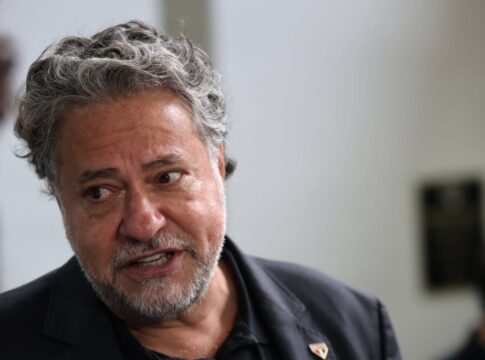casares-reclama-da-arbitragem-em-postagem-nas-redes-sociais;-veja