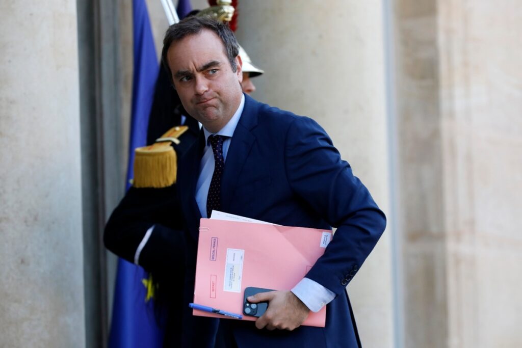 franca:-premie-lecornu-renuncia-apos-menos-de-1-mes-no-cargo