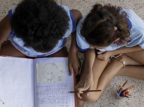 uma-em-cada-seis-criancas-de-ate-6-anos-foi-vitima-de-racismo-no-pais