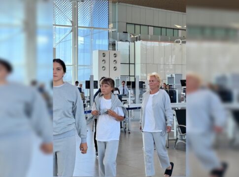 israel-deporta-greta-thunberg-e-171-ativistas-de-flotilha