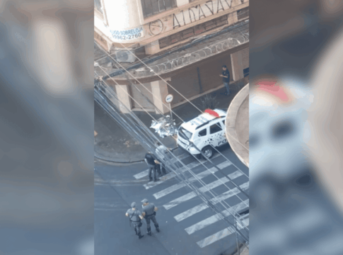 video:-homem-em-situacao-de-rua-e-morto-em-abordagem-de-pm-de-sp
