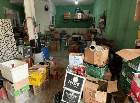 homem-e-preso-em-flagrante-por-falsificacao-de-bebidas-no-abc-paulista