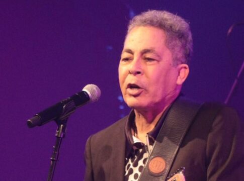 cantor-hyldon-recebe-alta-apos-internacao-por-mal-subito