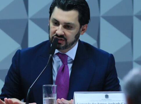 cpmi-do-inss:-empresario-responde-a-relator,-mas-se-cala-para-comissao
