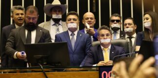 conselho-de-etica-abre-processo-contra-deputados-envolvidos-em-motim