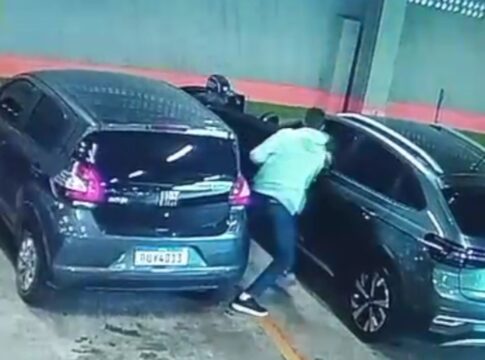 video:-suspeitos-fazem-mulher-refem-durante-roubo-em-estacionamento