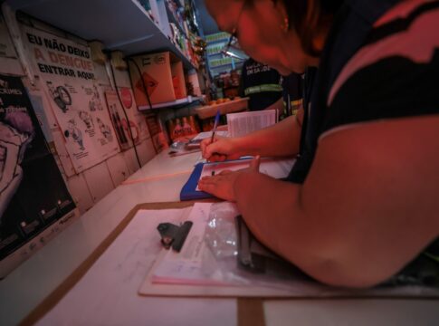 metanol:-sp-chega-a-3-mortes,-18-casos-confirmados-e-158-investigados