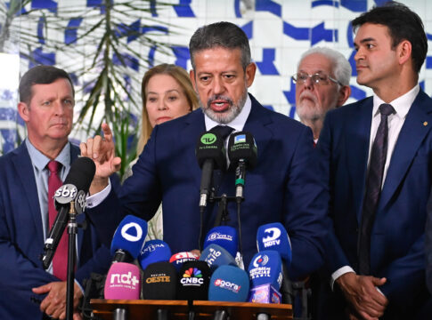 lira-reage-a-escolha-de-renan-calheiros-para-relatar-ir-no-senado