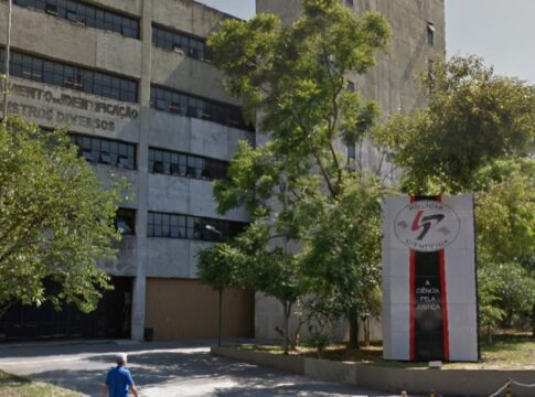 incendio-atinge-estande-de-tiros-em-predio-da-policia-civil-de-sp