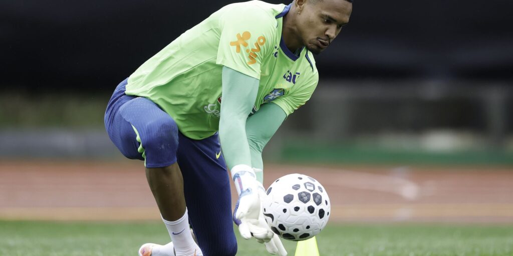 goleiro-john-diz-que-primeira-convocacao-para-a-selecao-e-um-sonho