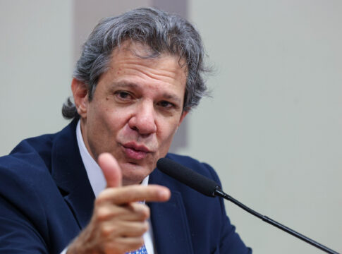 para-evitar-derrota,-governo-adia-votacao-da-mp-alternativa-ao-iof